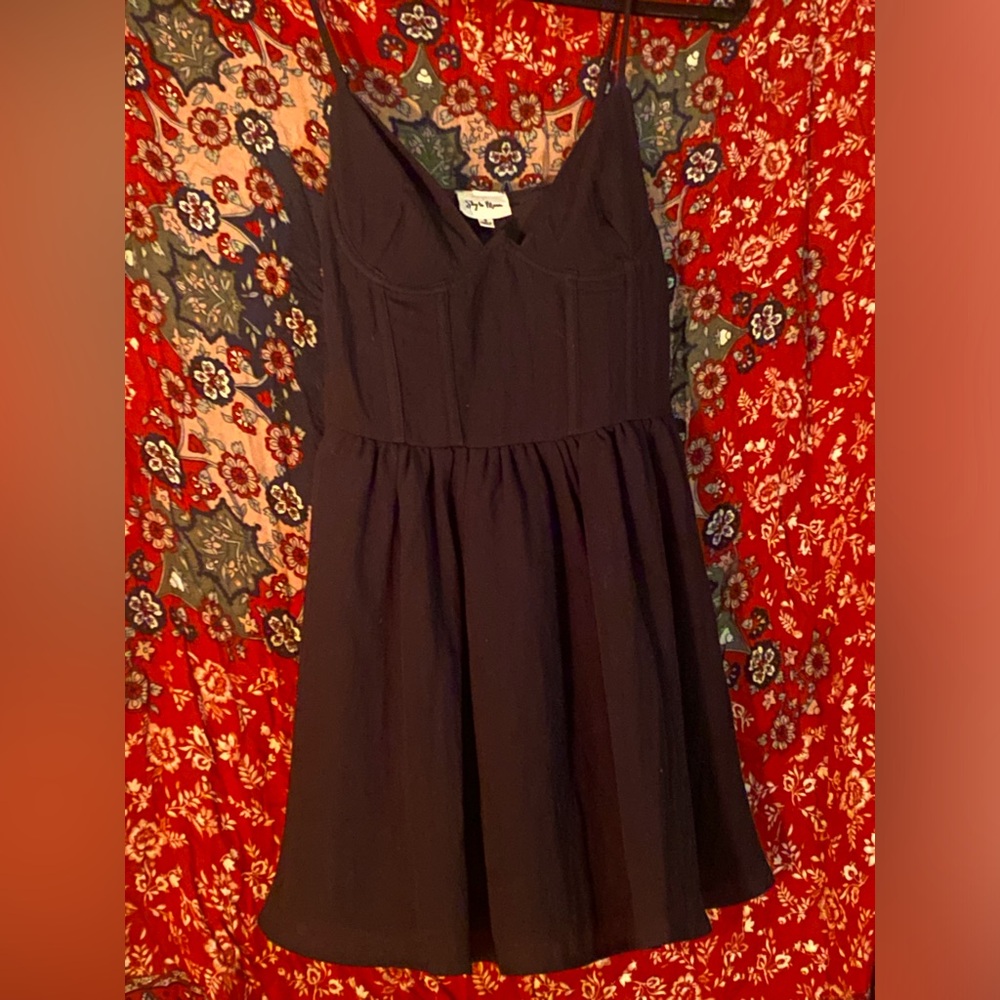 Small “sky to moon” triangular top dress